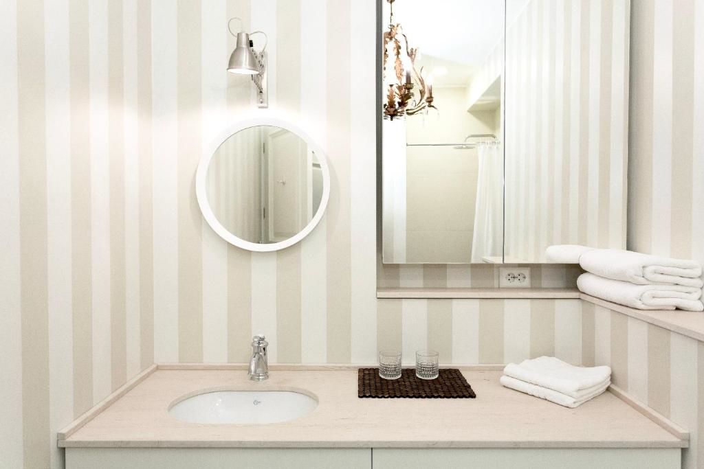 Апартаменты Vilnius Apartments & Suites – Old Town Вильнюс-77