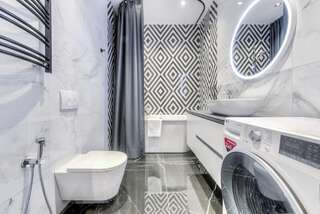 Апартаменты Vilnius Apartments & Suites – Old Town Вильнюс Роскошные апартаменты с видом на Ратушную площадь - Didzioji, 20-13