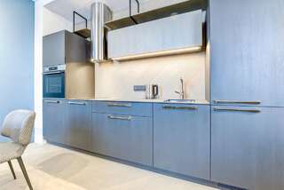 Апартаменты Vilnius Apartments & Suites – Old Town Вильнюс Роскошные апартаменты с видом на Ратушную площадь - Didzioji, 20-15