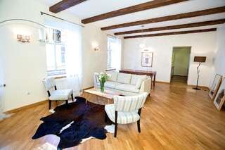 Апартаменты Vilnius Apartments & Suites – Old Town Вильнюс Эксклюзивные апартаменты с 2 спальнями – Ligonines g., 9-1