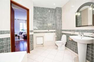 Апартаменты Vilnius Apartments & Suites – Old Town Вильнюс Эксклюзивные апартаменты с 1 спальней: Didžioji g. 8-8