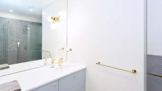 Апартаменты Vilnius Apartments & Suites – Old Town Вильнюс Дизайнерские апартаменты с 1 спальней (Subaciaus St.,19)-3